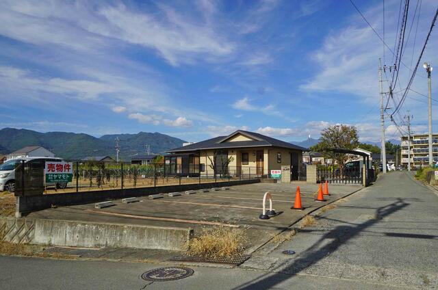 detached 山梨県笛吹市石和町上平井 地図を見る