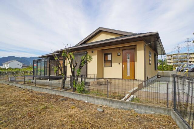 detached 山梨県笛吹市石和町上平井 地図を見る
