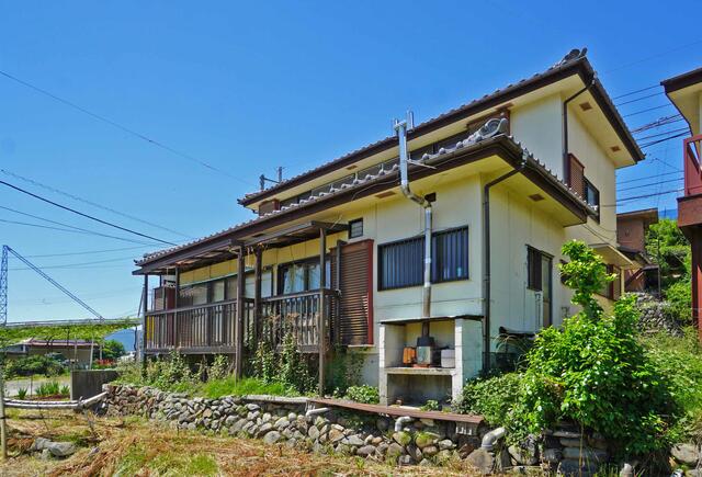 detached 山梨県甲州市勝沼町勝沼 地図を見る