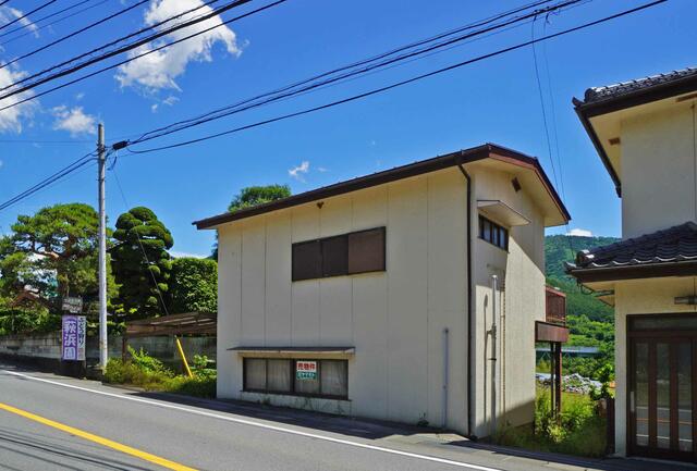 detached 山梨県甲州市勝沼町勝沼 地図を見る