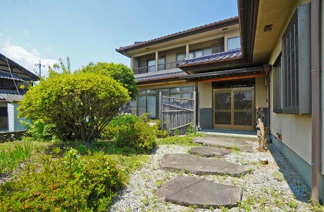 detached 山梨県韮崎市龍岡町下條東割 地図を見る