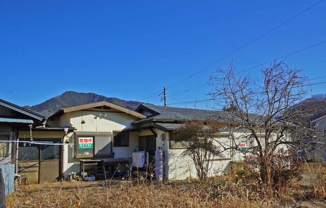 detached 山梨県都留市四日市場 地図を見る