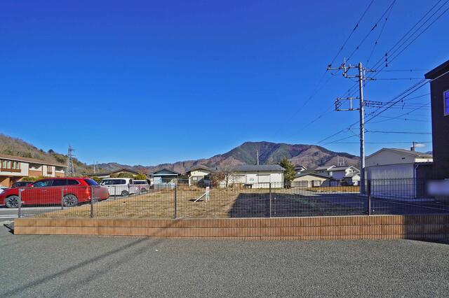 detached 山梨県都留市四日市場 地図を見る