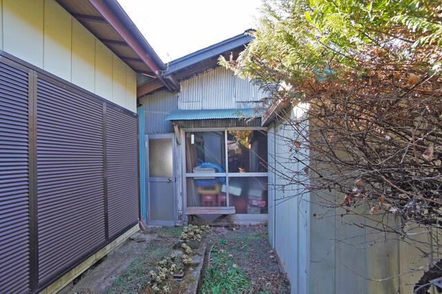 detached 山梨県都留市四日市場 地図を見る