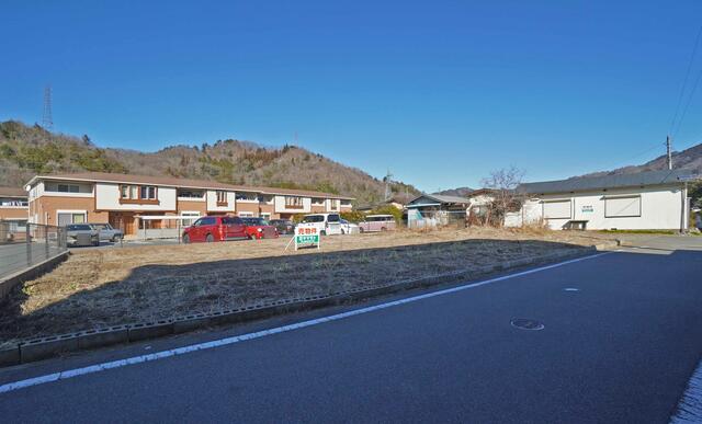detached 山梨県都留市四日市場 地図を見る