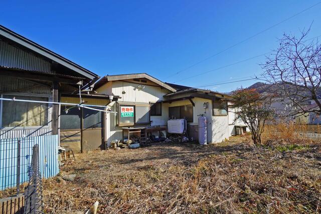 detached 山梨県都留市四日市場 地図を見る
