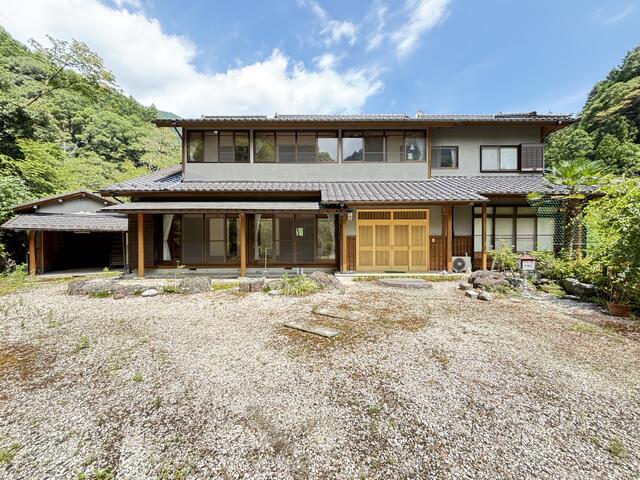 detached 山梨県南巨摩郡南部町成島 地図を見る