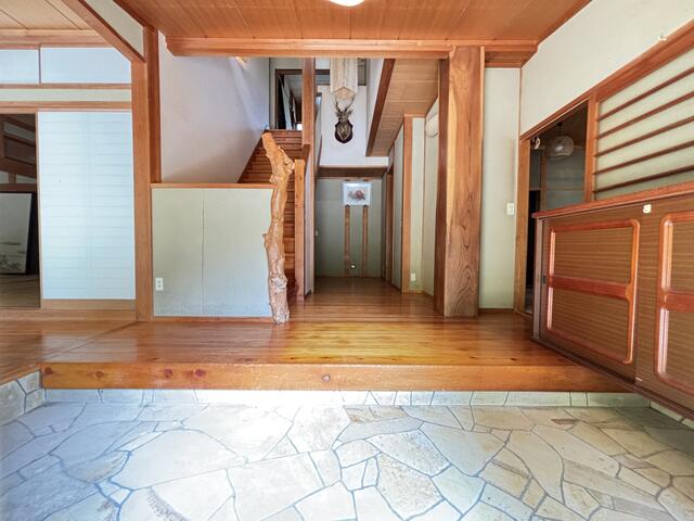 detached 山梨県南巨摩郡南部町成島 地図を見る