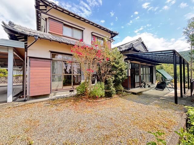 detached 山梨県南巨摩郡南部町万沢
