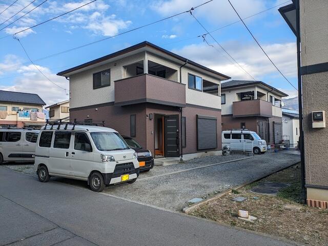 detached 山梨県山梨市三ヶ所 地図を見る
