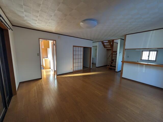 detached 山梨県山梨市三ヶ所 地図を見る
