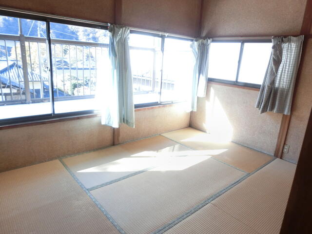 detached 山梨県甲州市大和町鶴瀬