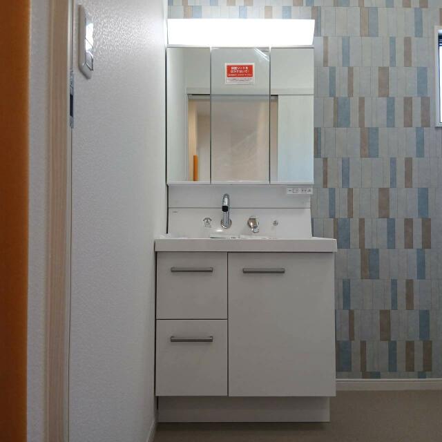 detached 山梨県中巨摩郡昭和町河東中島 地図を見る