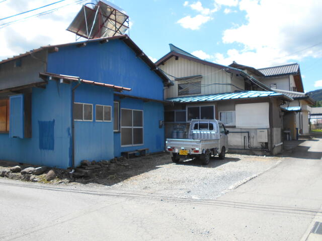 detached 山梨県都留市夏狩 地図を見る