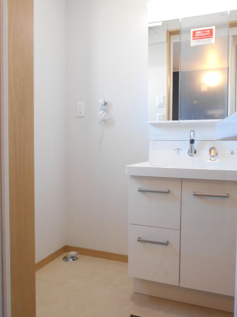 detached 山梨県中央市東花輪 地図を見る