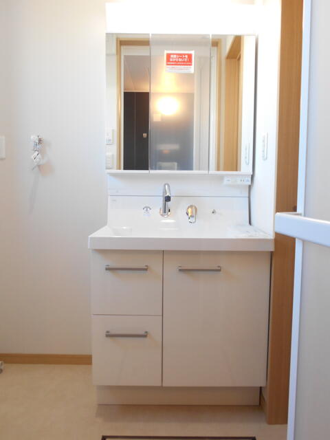 detached 山梨県中央市東花輪 地図を見る