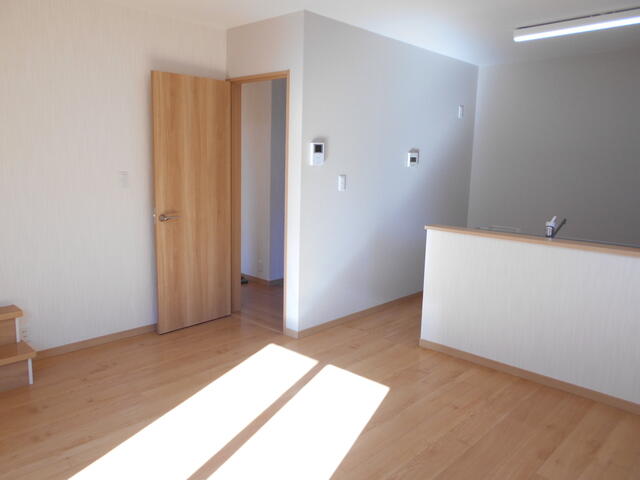 detached 山梨県中央市東花輪 地図を見る