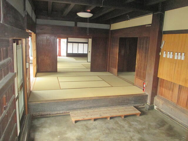 detached 山梨県南アルプス市沢登