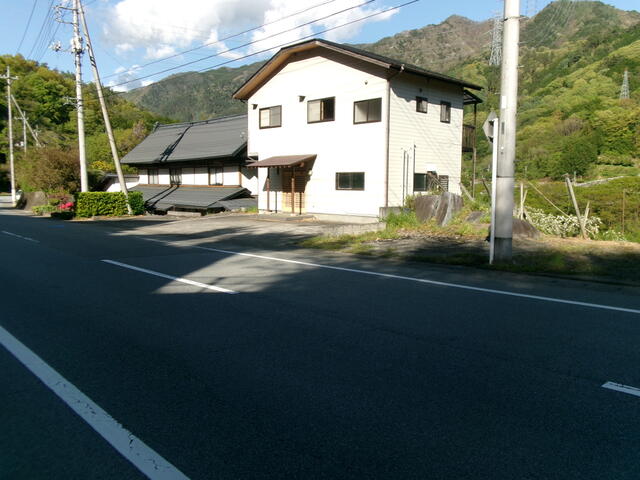 detached 山梨県山梨市牧丘町成沢