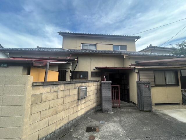 山梨県甲府市の一戸建て | 380万円 | 6DK | 356.56m² | Akiyama house finder