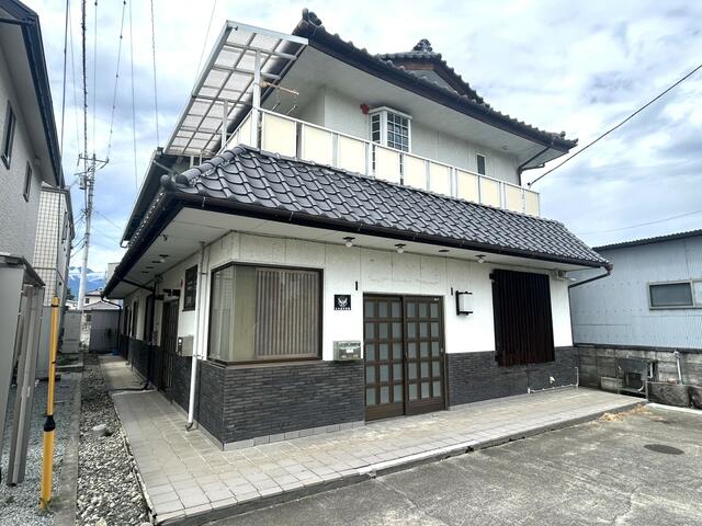 detached 山梨県甲斐市中下条 地図を見る