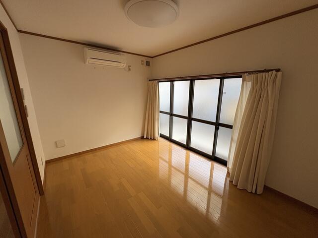 リビング／洋室６帖