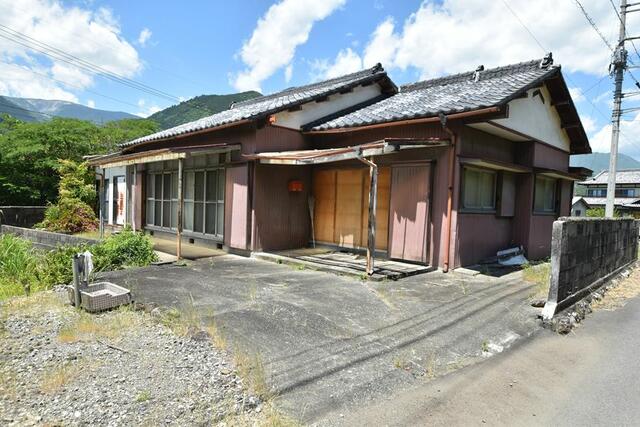 ハトマークサイト】現在空き家の山梨県南巨摩郡身延町の売一戸建ての