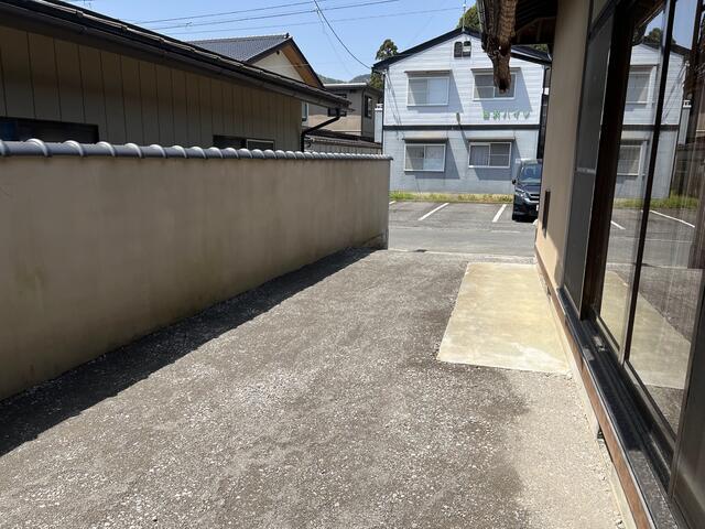 現地（駐車場）