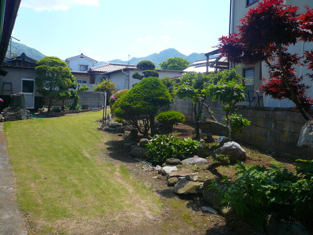 detached 長野県埴科郡坂城町大字中之条 地図を見る