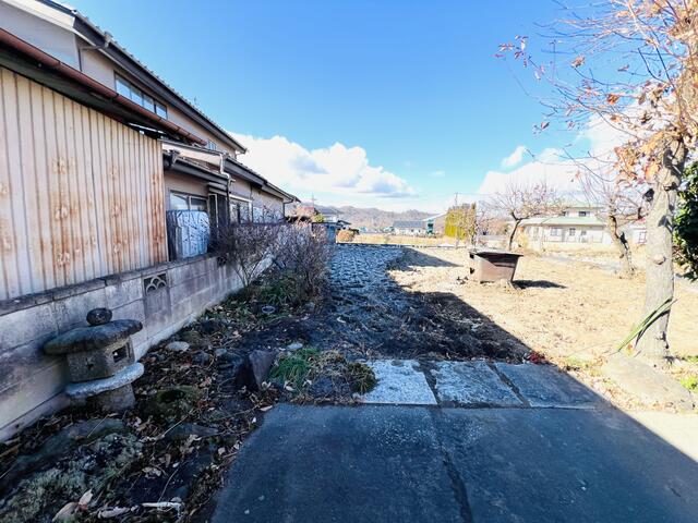 detached 長野県小諸市甲 地図を見る