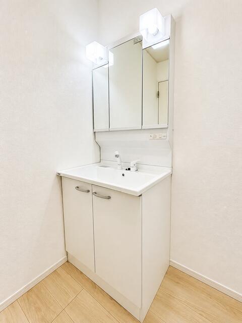 detached 長野県塩尻市大字広丘高出 地図を見る