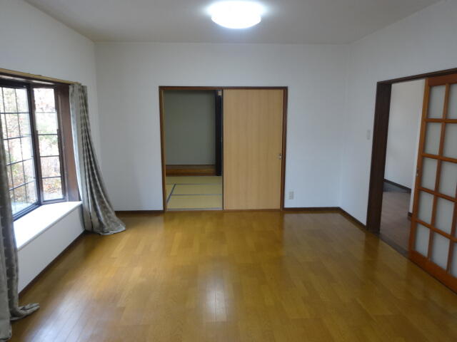 detached 長野県北佐久郡御代田町大字草越 地図を見る