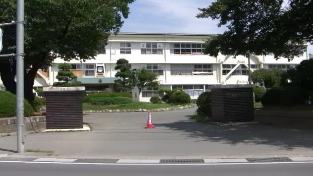 辰野町立西保育園 (1,800m)