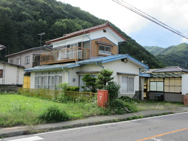 現地（外観）／国道１５３号沿い