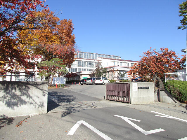 長野県立大学 (607m)