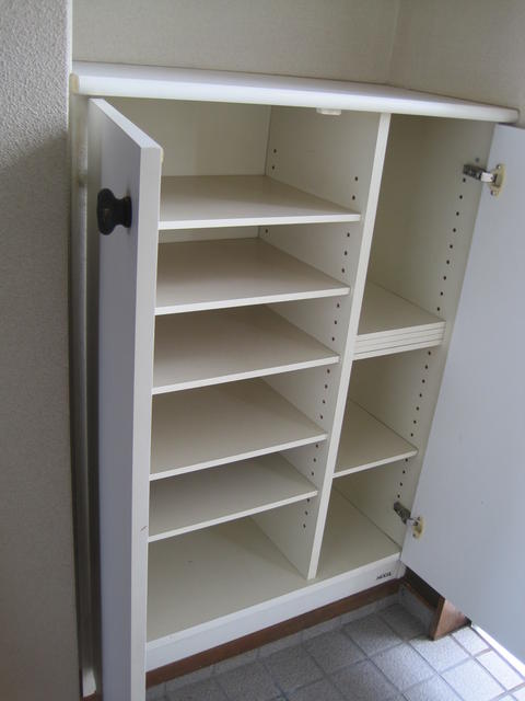 玄関／下駄箱