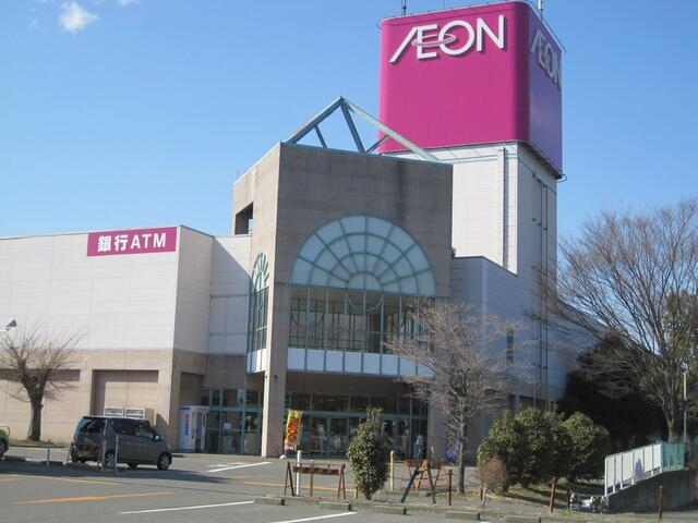 イオン箕輪店 (322m)
