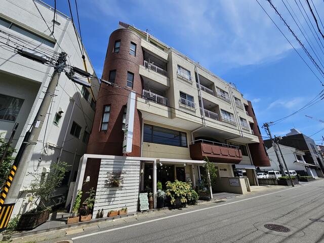 現地（外観）