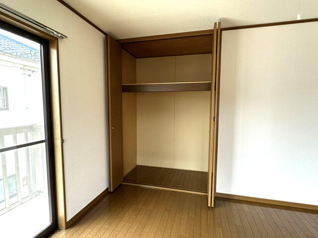 リビング以外の居室／クローゼット
