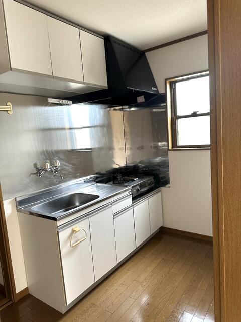 キッチン／コンロは、残置物になります