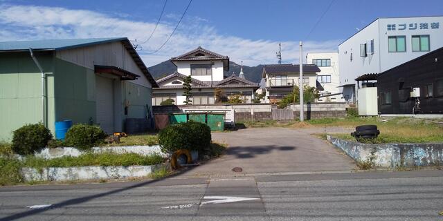 現地（外観）