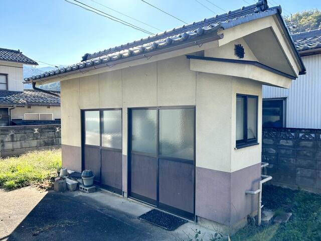 detached 長野県千曲市大字八幡郡 地図を見る