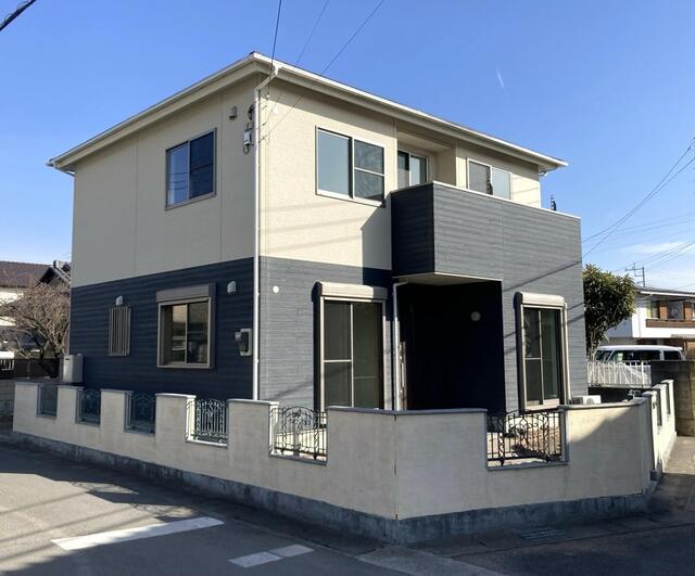 detached 山梨県中央市中楯 地図を見る