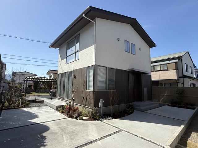 detached 長野県塩尻市大字広丘高出 地図を見る