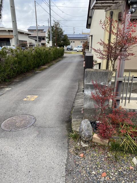 detached 岐阜県山県市高富 地図を見る