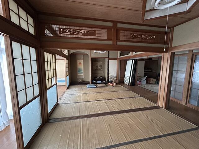 detached 岐阜県山県市大桑 地図を見る