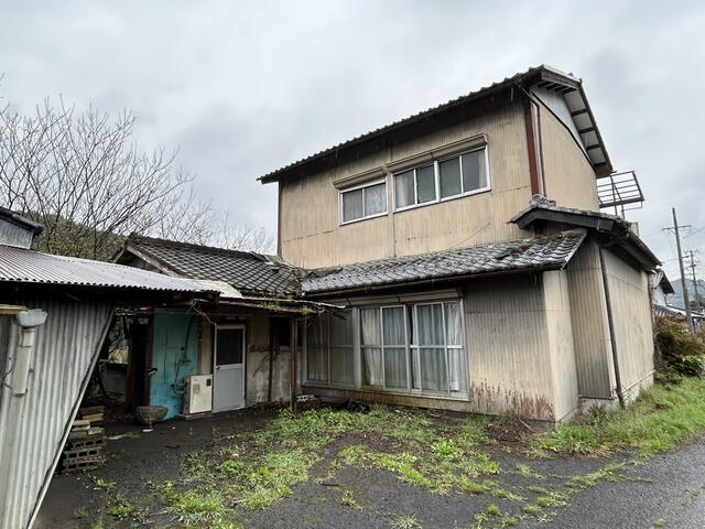 detached 岐阜県山県市大桑 地図を見る