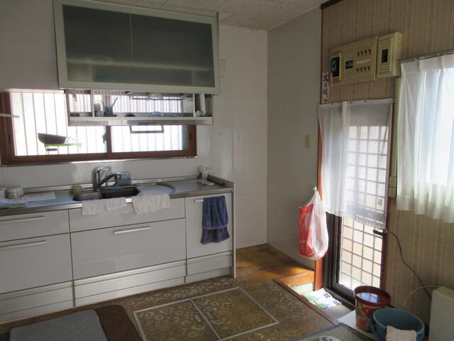 detached 岐阜県安八郡神戸町大字南方 地図を見る