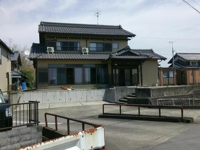 detached 岐阜県安八郡神戸町大字柳瀬 地図を見る