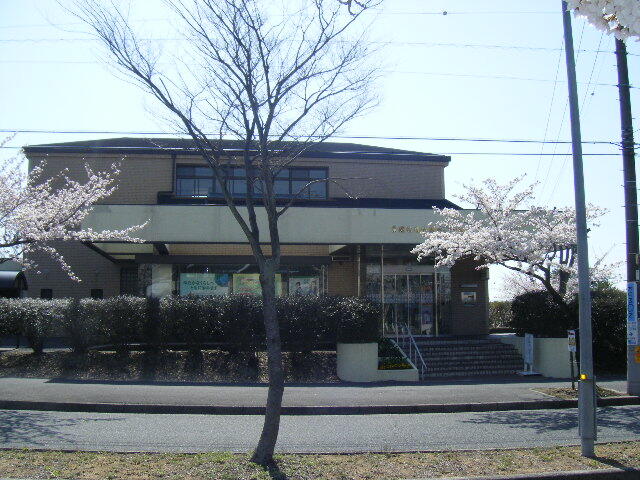 東濃信用金庫桜ヶ丘支店 (839m)
